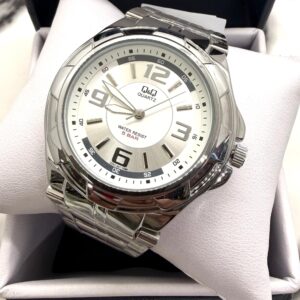 Reloj Q&Q Q252J204Y Hombre Acero Plateado Analógico Elegante
